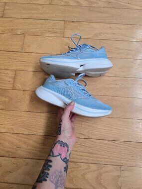 Mizuno | Wave Rebellion Pro icy blue sporty running sneakers | WMS 6